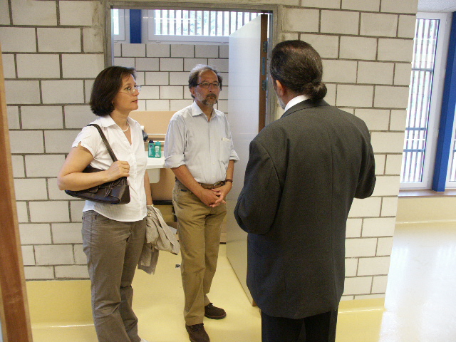 Der Architekt Cla Werro im Gespräch mit den Stadträten Pearl Pedergnana und Walter Bossert